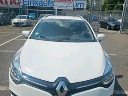 Weiß Gebraucht 2017 Renault Clio GrandTour Kombi | 8.900 € (Fairer Preis)