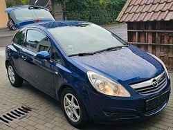 Blau Gebraucht 2009 Opel Corsa Kleinwagen | 2.000 € (Fairer Preis)