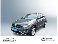 Indiumgrau metallic/schwarz Gebraucht 2025 VW T-Roc Life SUV | 29.850 € (Guter Preis)
