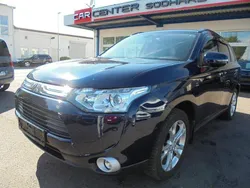 Blau Gebraucht 2014 Mitsubishi Outlander Instyle SUV | 11.799 € (Etwas zu teuer)