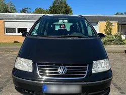 Schwarz Gebraucht 2009 VW Sharan Van / Kleinbus | 4.200 € (Fairer Preis)