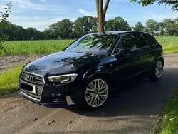 Blau Gebraucht 2018 Audi A3 S-Line Limousine | 18.700 € (Guter Preis)