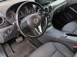 Blau Gebraucht 2014 Mercedes B220 Van / Kleinbus | 12.500 € (Fairer Preis)