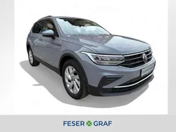 Mondsteingrau Gebraucht 2020 VW Tiguan Life SUV | 23.740 € (Fairer Preis)
