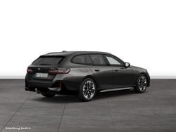 Grau Gebraucht 2025 BMW 540 M Sport Kombi | 68.524 € (Fairer Preis)