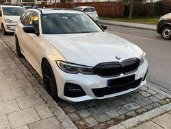 Weiß Gebraucht 2019 BMW 330 M Sport Kombi | 28.500 € (Superpreis)