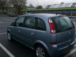 Grau Gebraucht 2007 Opel Meriva Van / Kleinbus | 1.300 € (Guter Preis)