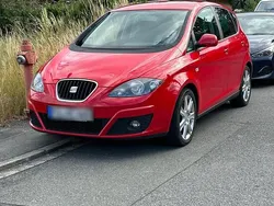 Rot Gebraucht 2011 Seat Altea Van / Kleinbus | 3.800 € (Fairer Preis)