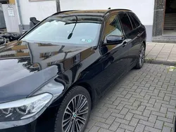 Schwarz Gebraucht 2019 BMW 520 Sport Line Kombi | 22.500 € (Fairer Preis)