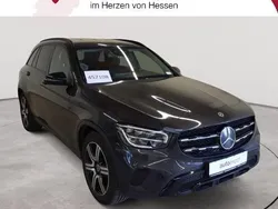 Graphitgrau metallic Gebraucht 2020 Mercedes GLC200 Night SUV | 25.290 €