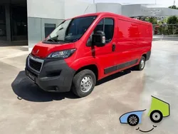 Rot Gebraucht 2019 Peugeot Boxer Van | 14.700 € (Superpreis)