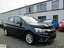Schwarz Gebraucht 2015 BMW 218 Advantage Kombi | 8.950 € (Superpreis)