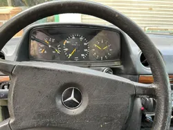 Grün Gebraucht 1985 Mercedes 240 Kombi | 5.000 €