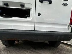 Weiß Gebraucht 2013 Ford Tourneo Connect Van / Kleinbus | 2.200 €