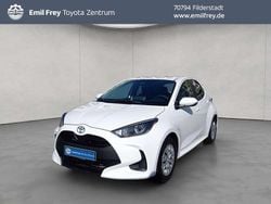 Weiß Neu 2025 Toyota Yaris Business Edition Limousine | 23.520 € (Guter Preis)