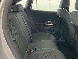 Grau Gebraucht 2020 Mercedes GLA200 Progressive SUV | 29.800 € (Guter Preis)