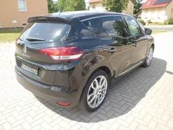 Schwarz Gebraucht 2018 Renault Scénic IV Van / Kleinbus | 13.595 € (Guter Preis)