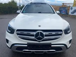 Weiß Gebraucht 2020 Mercedes GLC300 SUV | 30.999 € (Fairer Preis)