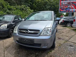 Silber Gebraucht 2004 Opel Meriva Edition Van / Kleinbus | 2.500 € (Fairer Preis)