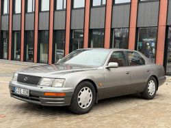 Grau Gebraucht 1998 Lexus LS400 Limousine | 4.500 €