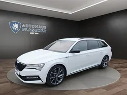 Moonweiß Gebraucht 2022 Skoda Superb SportLine Kombi | 32.950 € (Guter Preis)