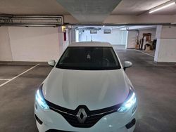 Weiß Gebraucht 2021 Renault Clio V Kleinwagen | 14.500 €