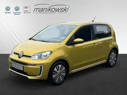 Honey yellow metallic Gebraucht 2021 VW e-up! United Kleinwagen | 13.790 € (Fairer Preis)
