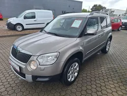 Beige Gebraucht 2010 Skoda Yeti SUV | 5.990 € (Fairer Preis)