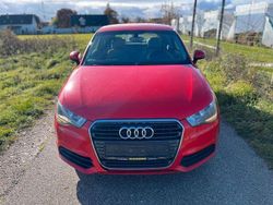 Rot Gebraucht 2011 Audi A1 Attraction Limousine | 3.000 € (Superpreis)