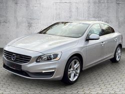 Silber Gebraucht 2014 Volvo S60 Momentum Limousine | 15.990 €