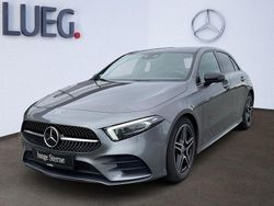 Grau Gebraucht 2022 Mercedes A200 AMG Limousine | 29.200 € (Fairer Preis)