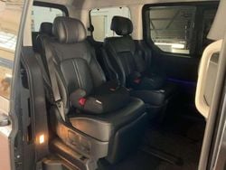 Grau Gebraucht 2022 Hyundai Staria Signature Van / Kleinbus | 39.500 € (Guter Preis)