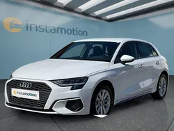 Weiß Gebraucht 2023 Audi A3 Sportback Limousine | 25.149 € (Guter Preis)