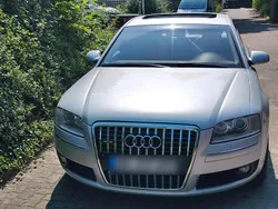 Silber Gebraucht 2006 Audi A8 Limousine | 7.500 € (Fairer Preis)