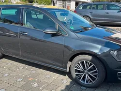 Grau Gebraucht 2016 VW Golf VII Allstar Limousine | 9.000 € (Fairer Preis)