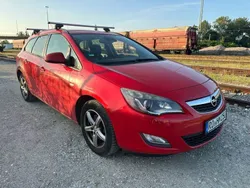 Rot Gebraucht 2012 Opel Astra Kombi | 1.690 € (Fairer Preis)