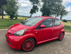 Rot Gebraucht 2006 Toyota Aygo Edition Kleinwagen | 2.200 € (Fairer Preis)