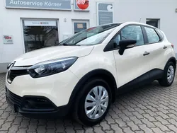 Beige Gebraucht 2013 Renault Captur Expression SUV | 6.950 € (Fairer Preis)