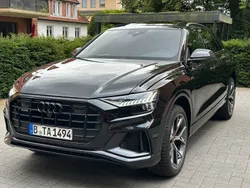 Schwarz Gebraucht 2022 Audi Q8 Competition SUV | 73.800 € (Teuer)