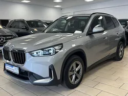 Silber spacesilber metallic (metallic) Gebraucht 2023 BMW X1 Performance SUV | 39.500 € (Superpreis)