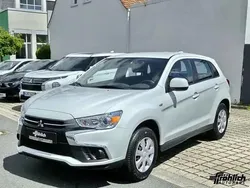 Weiß andenweiß metallic Gebraucht 2018 Mitsubishi ASX Basis SUV | 12.490 € (Fairer Preis)