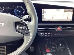 Grau Gebraucht 2023 Kia e-Niro Inspiration SUV | 28.000 € (Fairer Preis)