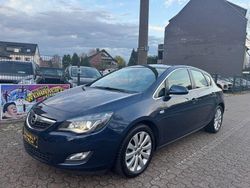 Blau Gebraucht 2011 Opel Astra Limousine | 5.800 € (Fairer Preis)