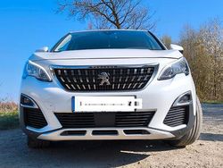 Weiß Gebraucht 2017 Peugeot 3008 Active SUV | 13.990 € (Fairer Preis)