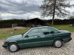 Grün Gebraucht 1990 Mercedes 190 Limousine | 12.999 €