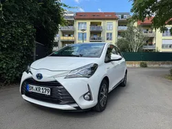 Weiß Gebraucht 2020 Toyota Yaris Limousine | 13.500 € (Guter Preis)