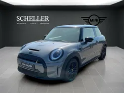 Moonwalk grey () Gebraucht 2021 Mini Cooper SE Hatch Kleinwagen | 19.900 € (Teuer)