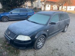 Schwarz Gebraucht 2003 VW Passat Kombi | 1.000 € (Guter Preis)