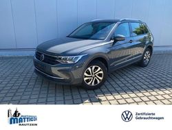 Delfingrau metallic (metallic) Gebraucht 2021 VW Tiguan Active SUV | 24.860 € (Teuer)