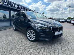 Schwarz Gebraucht 2019 BMW 218 Gran Tourer Sport Line Van / Kleinbus | 16.990 € (Superpreis)
